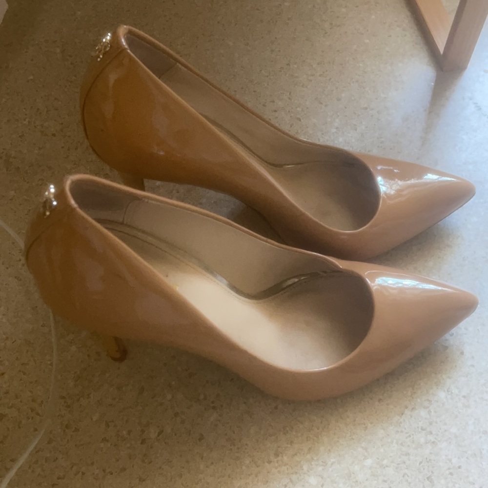 Coach Pumps - Picture 2 of 5